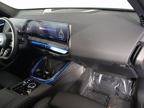 Used 2025 BMW X3 xDrive30i w/ M Sport Package image 9