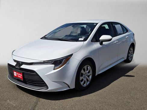 Used 2024 Toyota Corolla LE FWD image 8