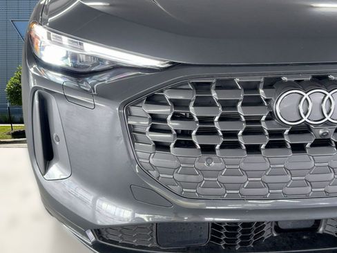 Used 2025 Audi Q5 Premium Plus w/ Premium Plus image 11