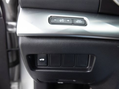 Used 2020 Nissan Maxima 3.5 SV w/ Floor Mat Group FWD image 34