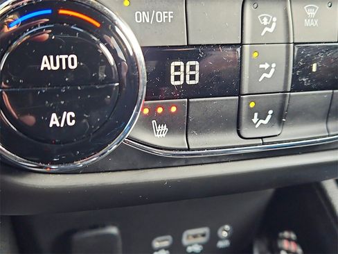 Certified 2023 Chevrolet TrailBlazer RS w/ Convenience Package image 18