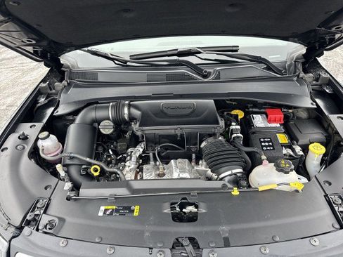 Used 2025 Jeep Compass Latitude w/ Convenience Group image 17