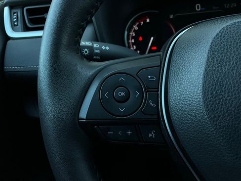 Used 2025 Toyota RAV4 XLE image 34