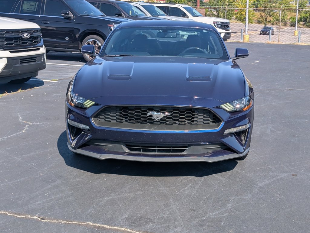Used 2018 Ford Mustang Coupe RWD image 7