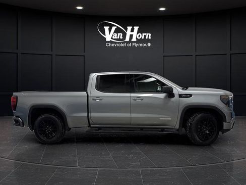 Used 2025 GMC Sierra 1500 Elevation image 2