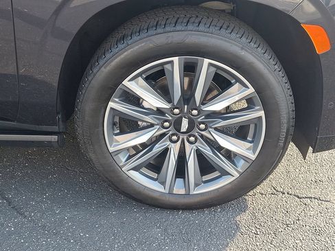 Certified 2022 Cadillac Escalade Sport w/ Touring Package AWD/4WD image 8