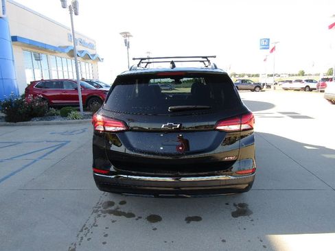Used 2022 Chevrolet Equinox RS w/ RS Leather Package image 6