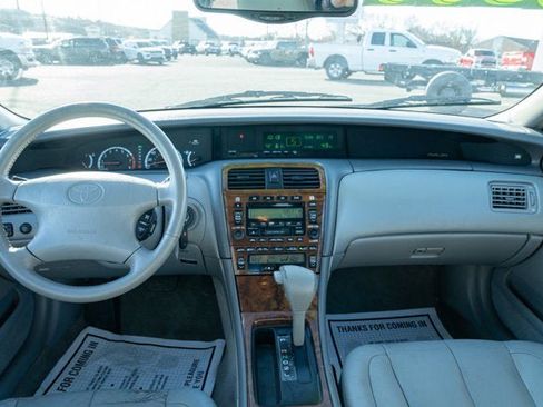 Used 2000 Toyota Avalon XLS image 26