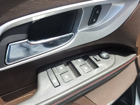 Used 2015 Chevrolet Equinox LTZ FWD image 15