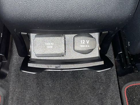 Used 2018 Mercedes-Benz GLC 43 AMG 4MATIC image 41