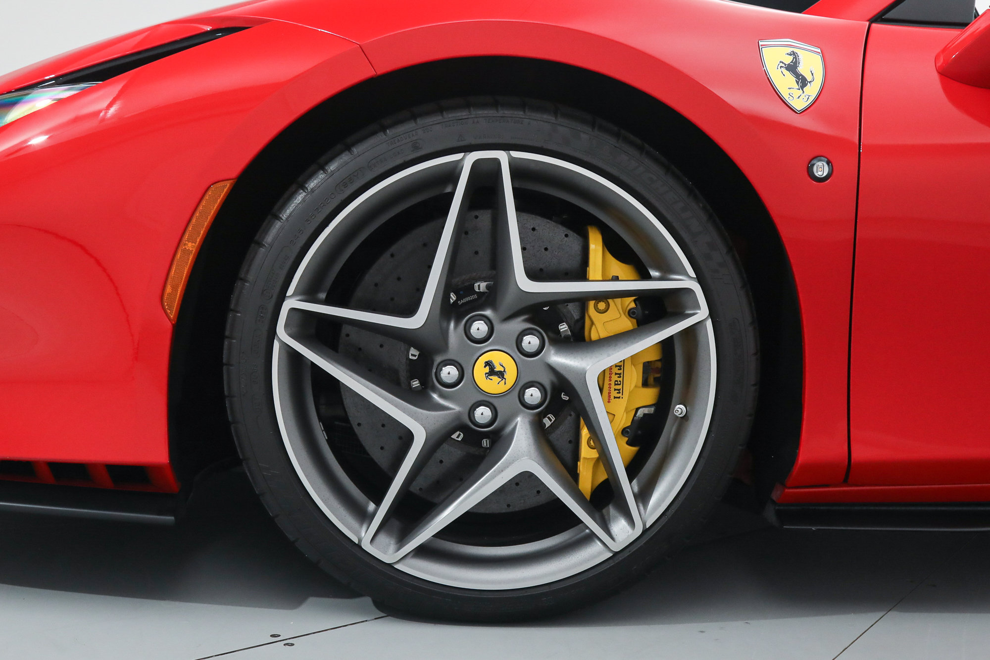 Certified 2022 Ferrari F8 Tributo RWD image 39