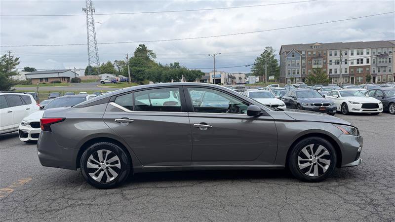 Used 2022 Nissan Altima 2.5 S FWD image 4