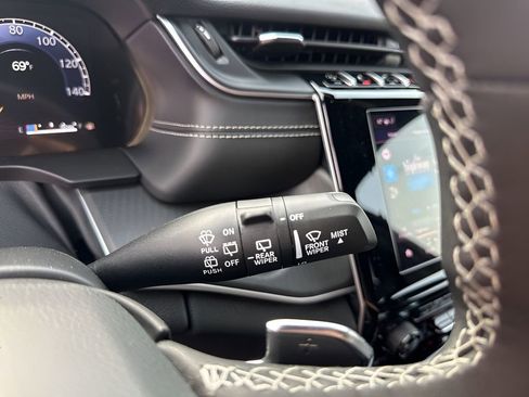 Used 2024 GMC Sierra 2500 Denali w/ Denali Reserve Package image 32