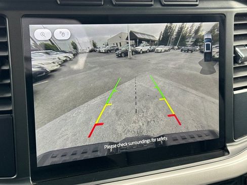 Used 2023 Ford F150 Lightning Pro image 19