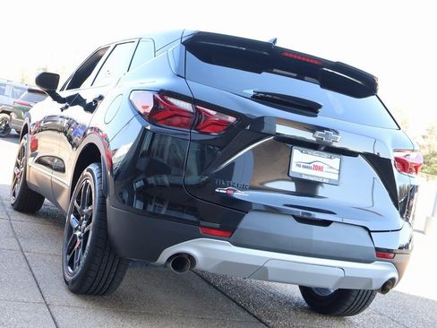 Used 2022 Chevrolet Blazer LT w/ LPO, Black Accent Package image 4