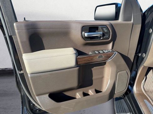 Used 2019 GMC Sierra 1500 SLT image 14