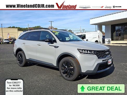 Used 2022 Kia Sorento S AWD/4WD image 1