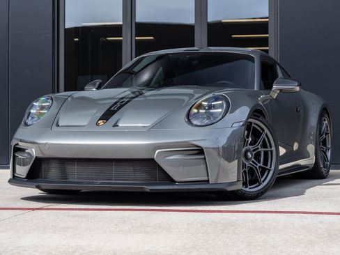 Certified 2025 Porsche 911 GT3 image 1