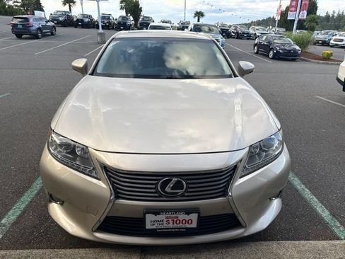 Used 2015 Lexus ES 350 w/ Premium Package FWD image 2