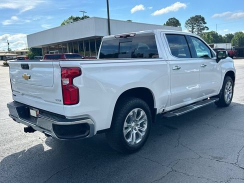 Used 2024 Chevrolet Silverado 1500 LTZ w/ LTZ Premium Package AWD/4WD image 6