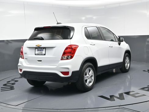 Certified 2020 Chevrolet Trax LS image 9