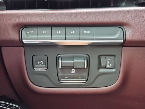 Certified 2026 Cadillac Escalade Sport AWD/4WD image 24
