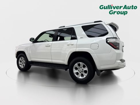 Used 2022 Toyota 4Runner SR5 Premium AWD/4WD image 4