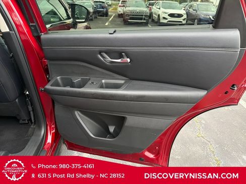 Certified 2023 Nissan Pathfinder Platinum AWD/4WD image 41