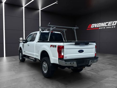 Used 2019 Ford F350 XLT w/ XLT Premium Package image 4