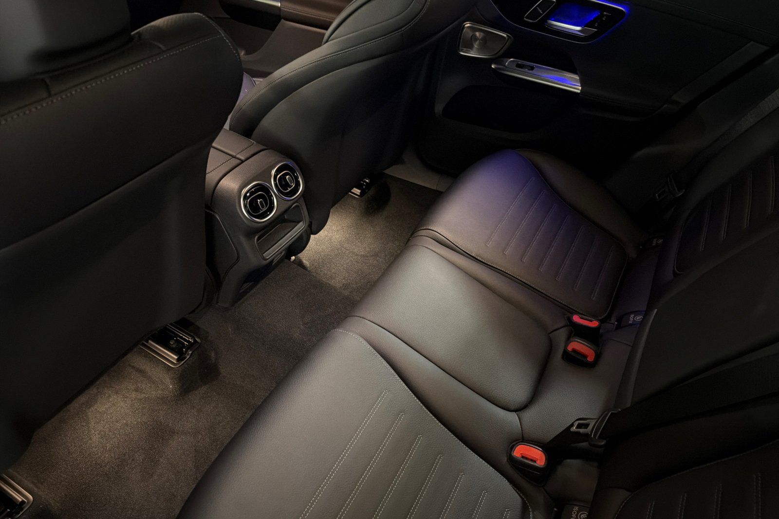 New 2027 Mercedes-Benz GLC 53 AMG 4MATIC image 11