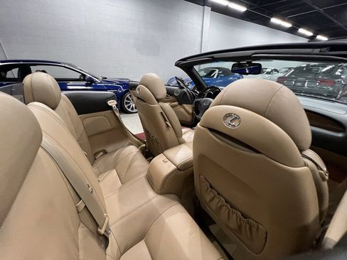 Used 2006 Lexus SC 430 Convertible image 31