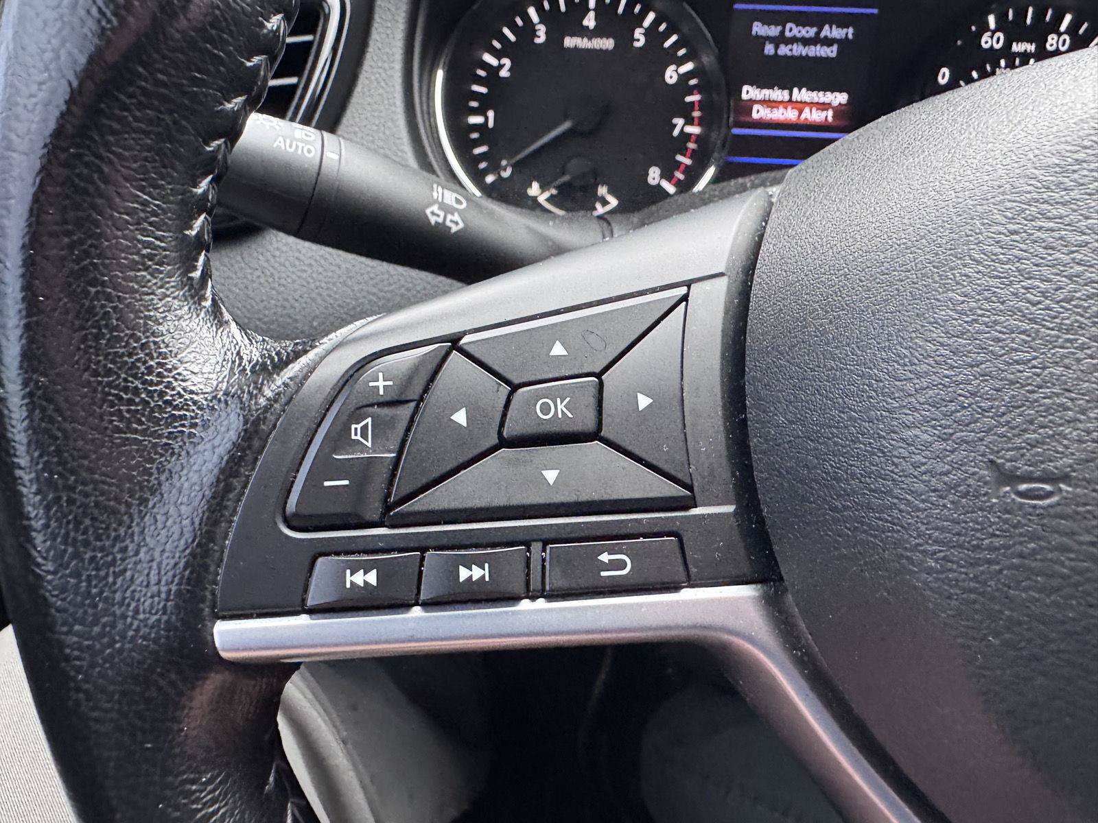 Used 2020 Nissan Rogue SV AWD/4WD image 15