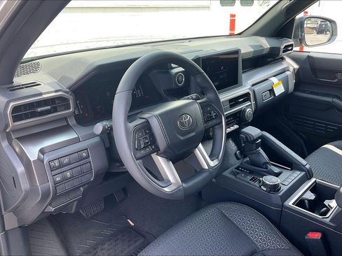 New 2026 Toyota 4Runner SR5 AWD/4WD image 7
