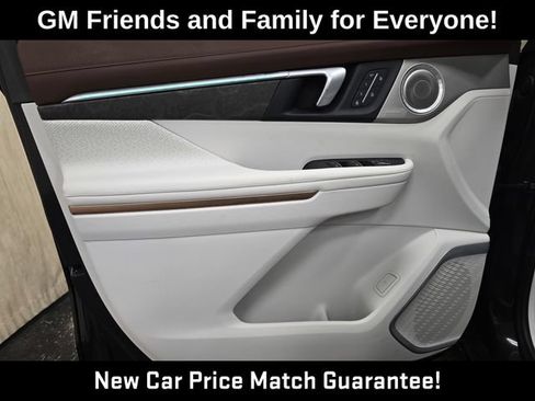 New 2026 Buick Enclave Avenir w/ Super Cruise Package AWD/4WD image 12