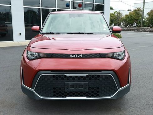 Used 2023 Kia Soul LX w/ LX Technology Package FWD image 2