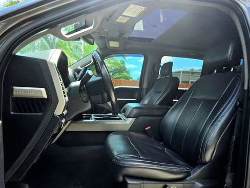 Used 2017 Ford F350 Lariat w/ Lariat Ultimate Package AWD/4WD image 4