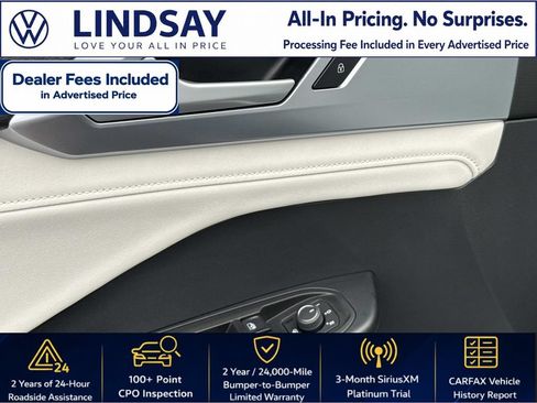 Used 2025 Volkswagen Taos SE w/ Panoramic Sunroof Package AWD/4WD image 19