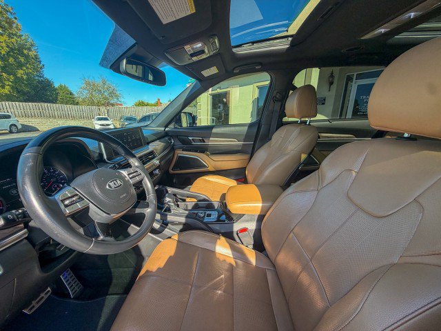 Used 2021 Kia Telluride SX w/ Towing Package FWD image 5