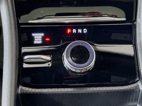 New 2025 Jeep Grand Cherokee L Limited w/ Luxury Tech Group II AWD/4WD image 17