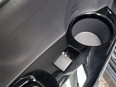 Used 2025 Toyota Corolla SE FWD image 14