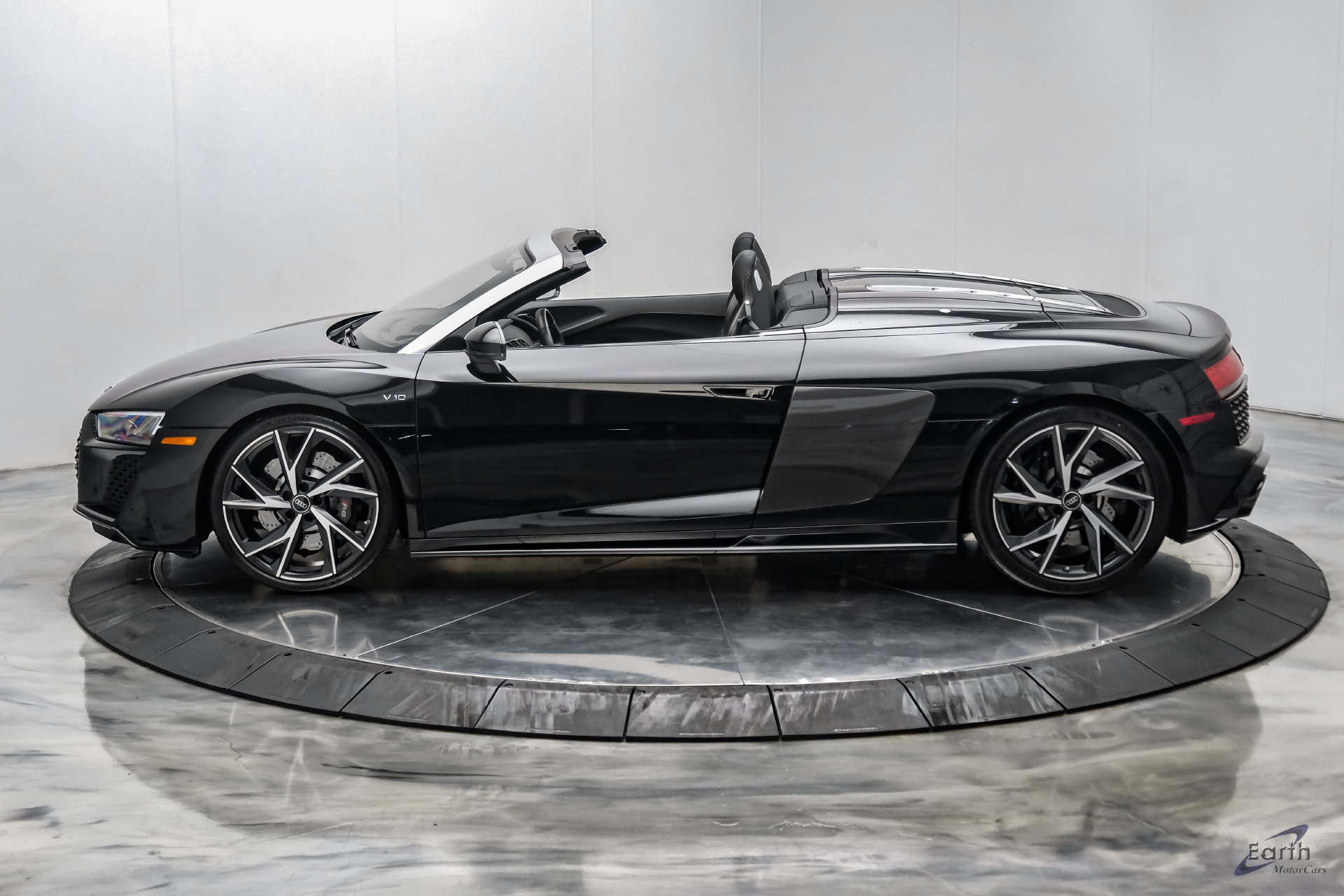 Used 2023 Audi R8 V10 performance RWD image 8