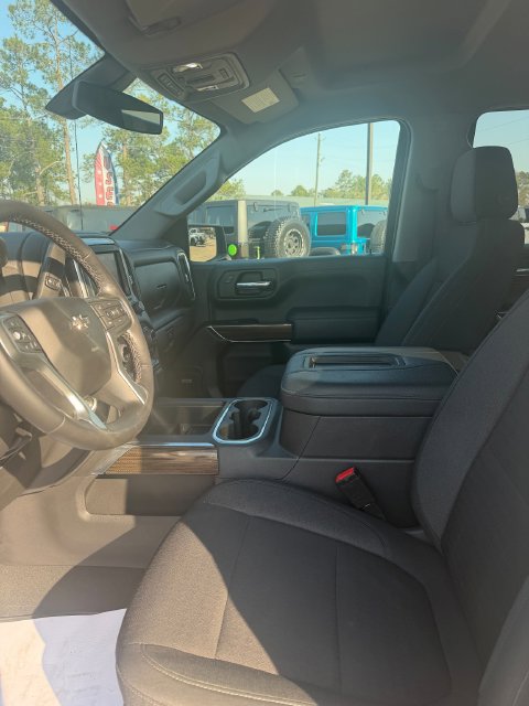 Used 2022 Chevrolet Silverado 1500 RST w/ Convenience Package II AWD/4WD image 16