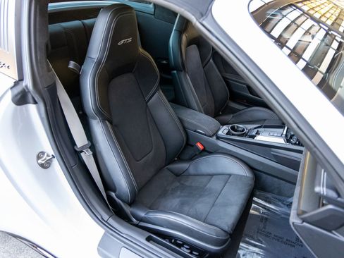 Certified 2024 Porsche 911 Targa 4 GTS image 50