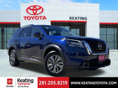 Used 2024 Nissan Pathfinder SV