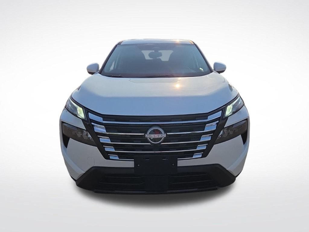 Used 2025 Nissan Rogue SV FWD image 11