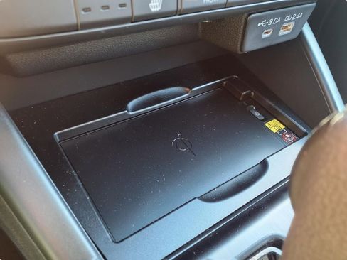 New 2026 Subaru Outback Limited image 8