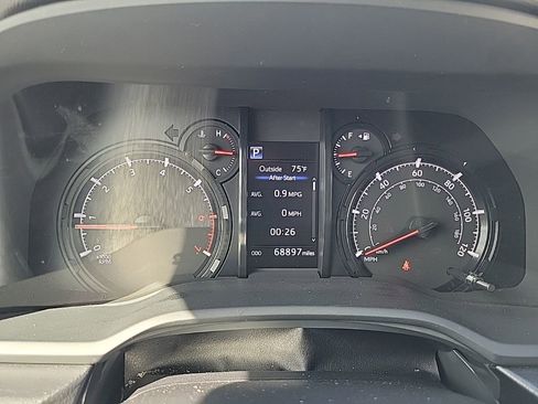 Used 2022 Toyota 4Runner SR5 image 17