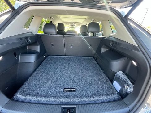 Certified 2026 Volkswagen Tiguan SE AWD/4WD image 28
