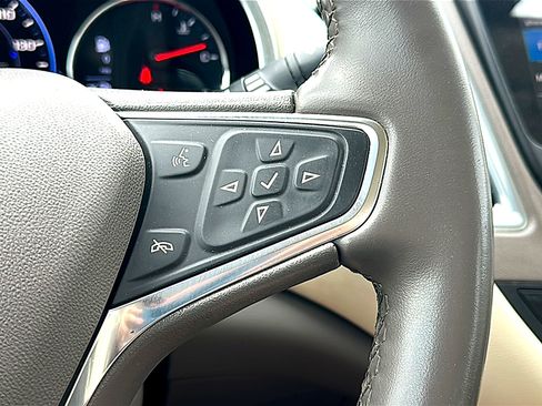 Used 2024 Chevrolet Malibu LT FWD image 23