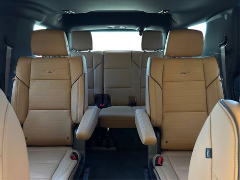 New 2026 Cadillac Escalade Luxury w/ Touring Package AWD/4WD image 17